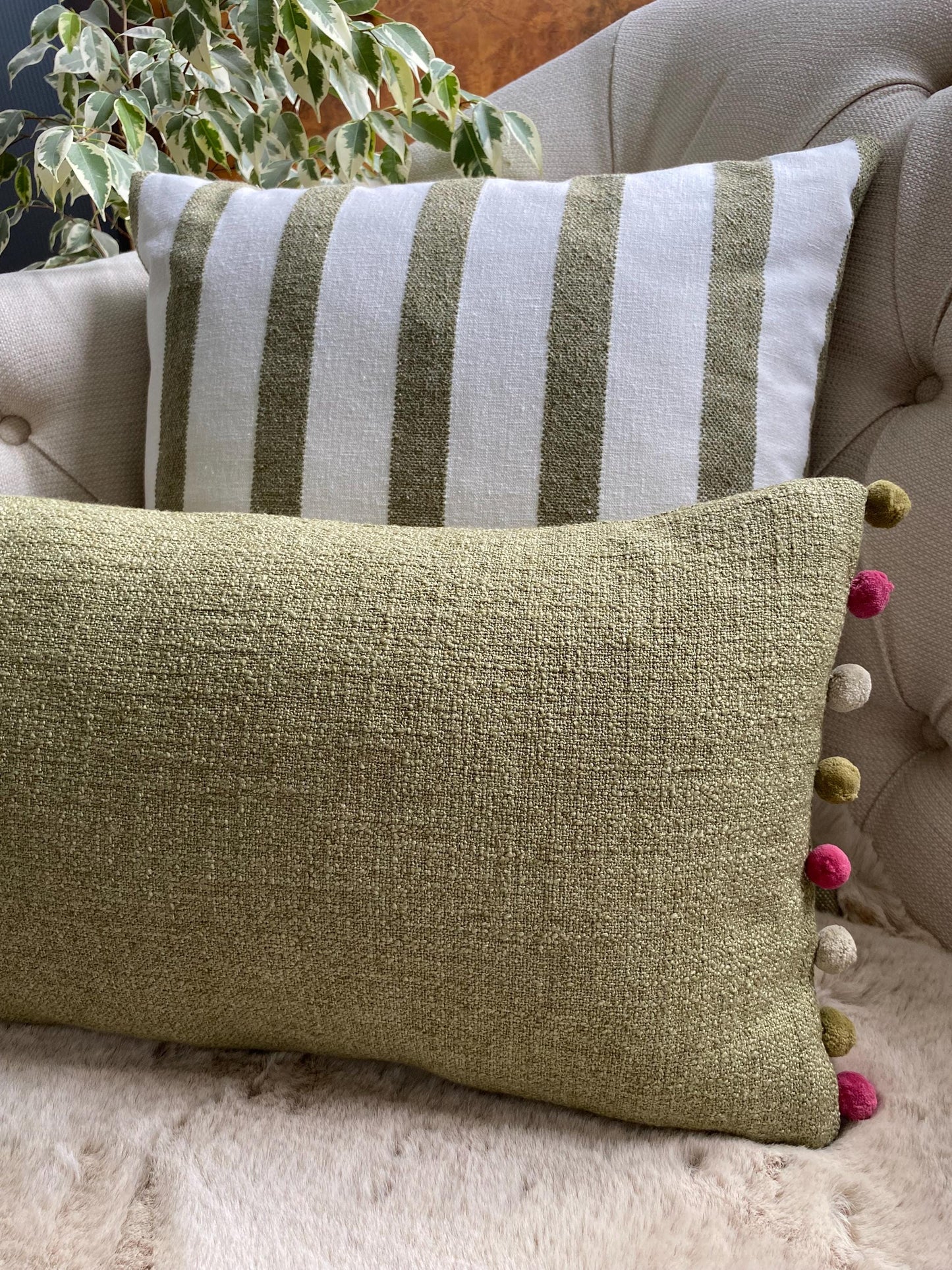 LYRA - Green boucle weave handmade cushion cover.