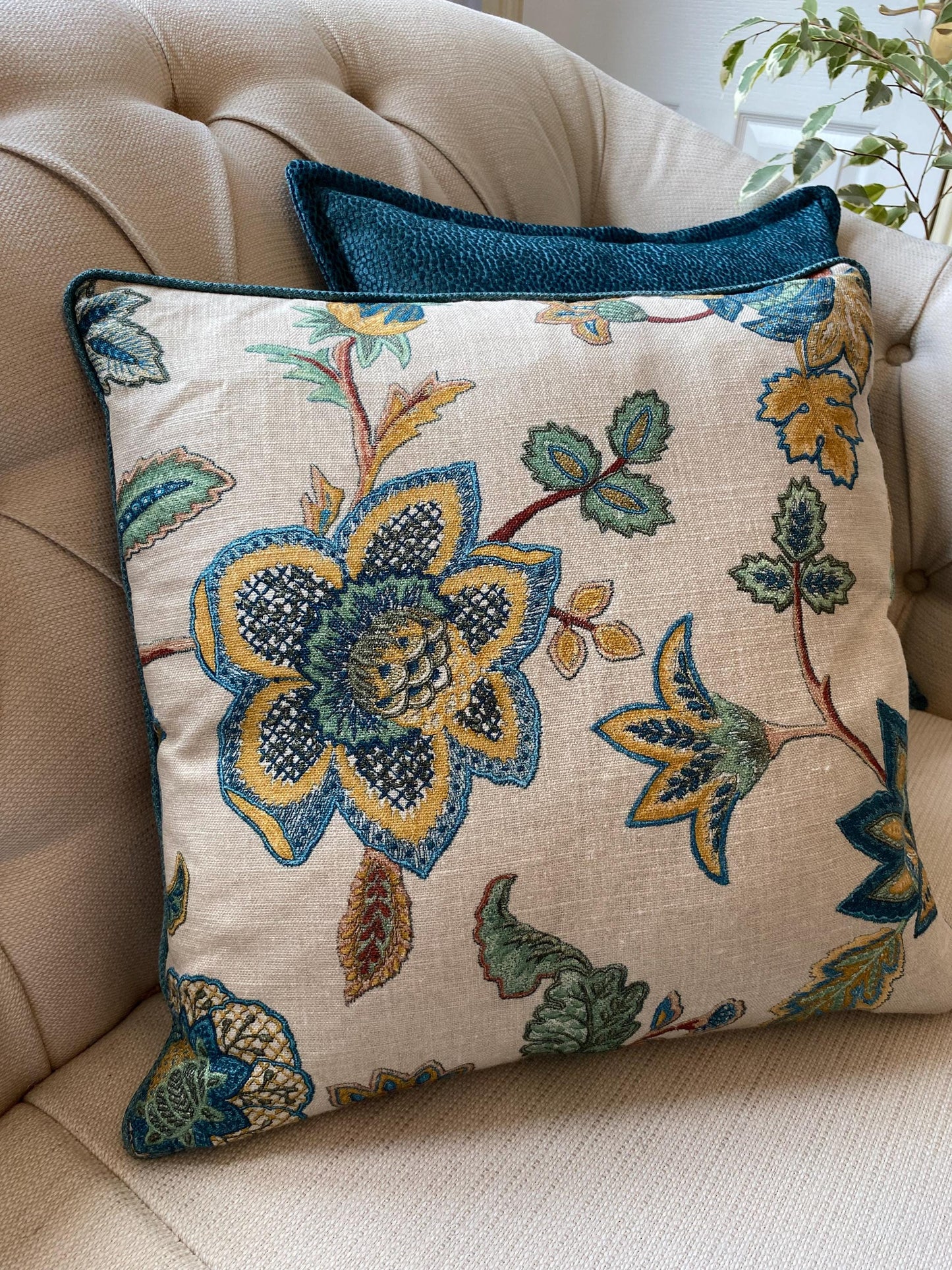 BELIZE - Handmade floral pattern cushion cover with contrasting piping.