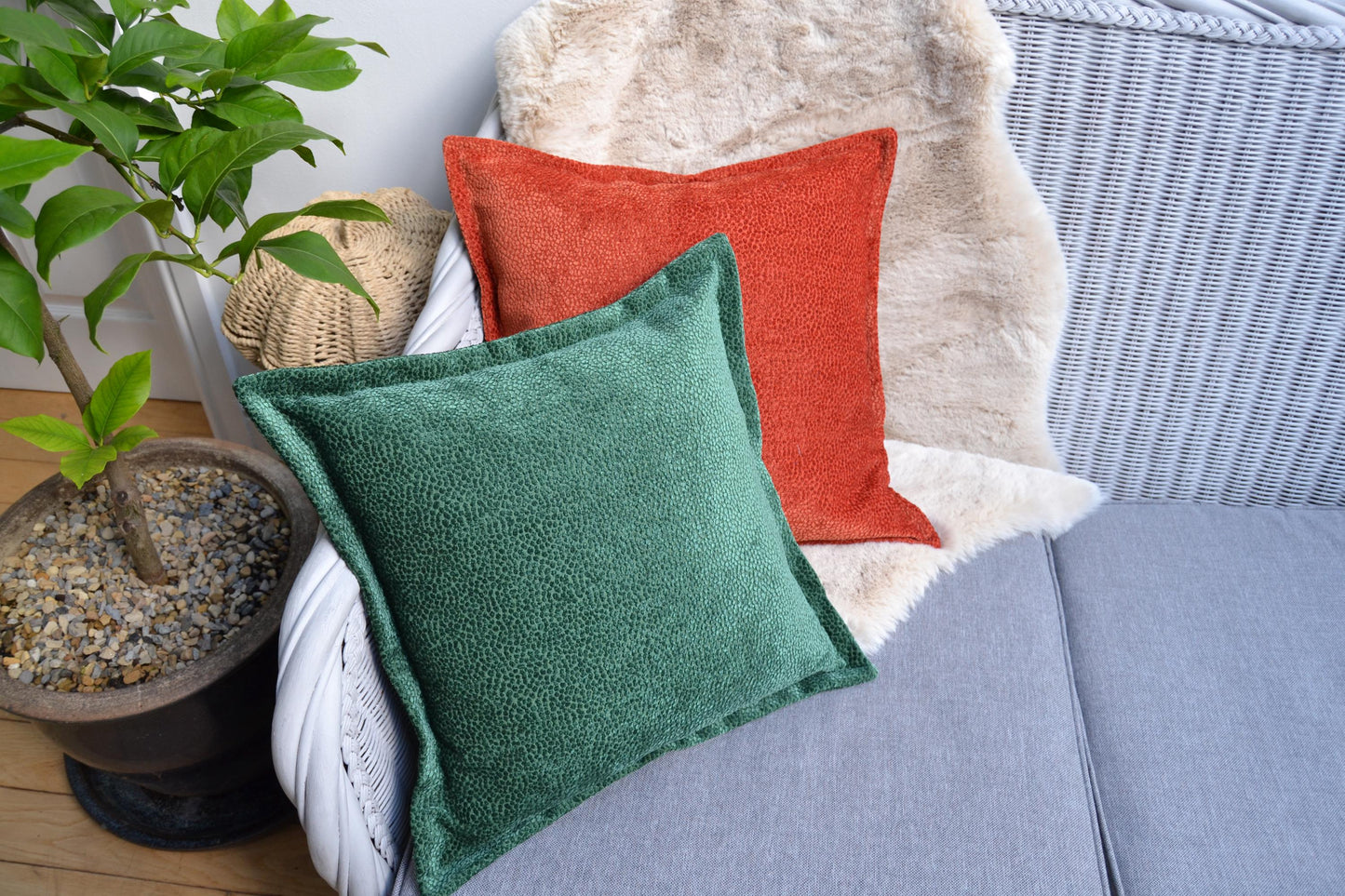 MILO - Chenille Cushion Cover – Oxford Edge, Concealed Zip, Chenille Fabric, handmade