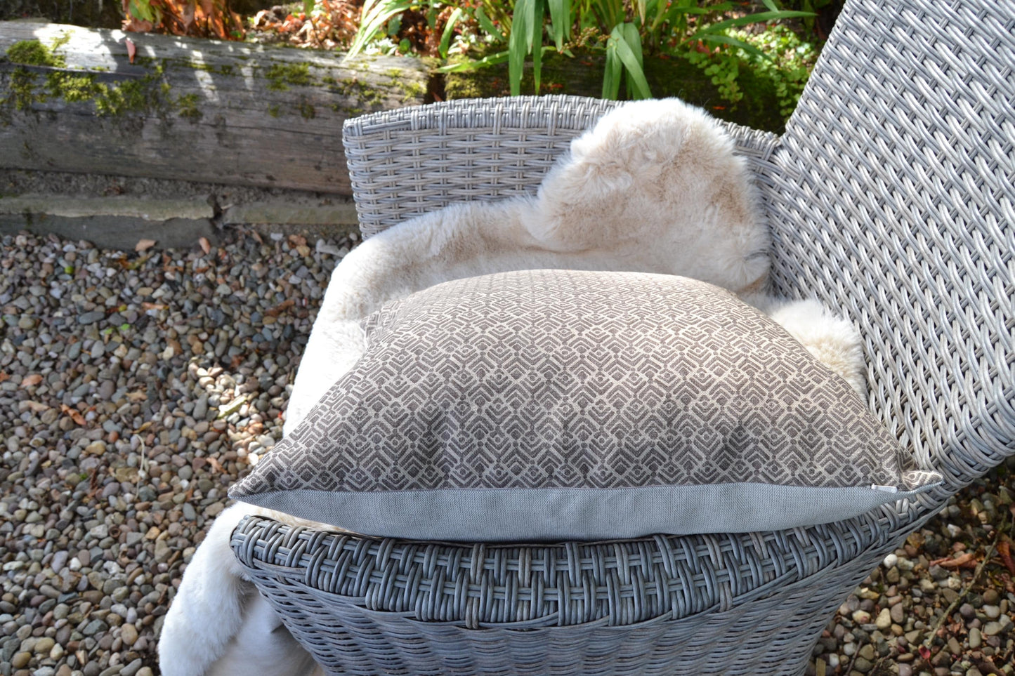 CALOR - Handmade cushion cover in grey, copper or paprika cotton and linen fabric