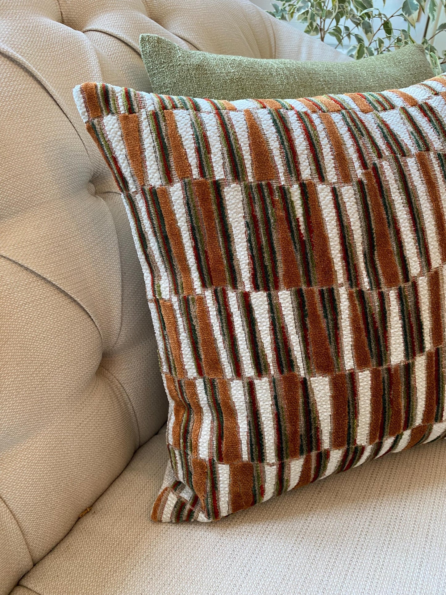 MILENA - Vibrant and contemporary chenille handmade cushion cover.