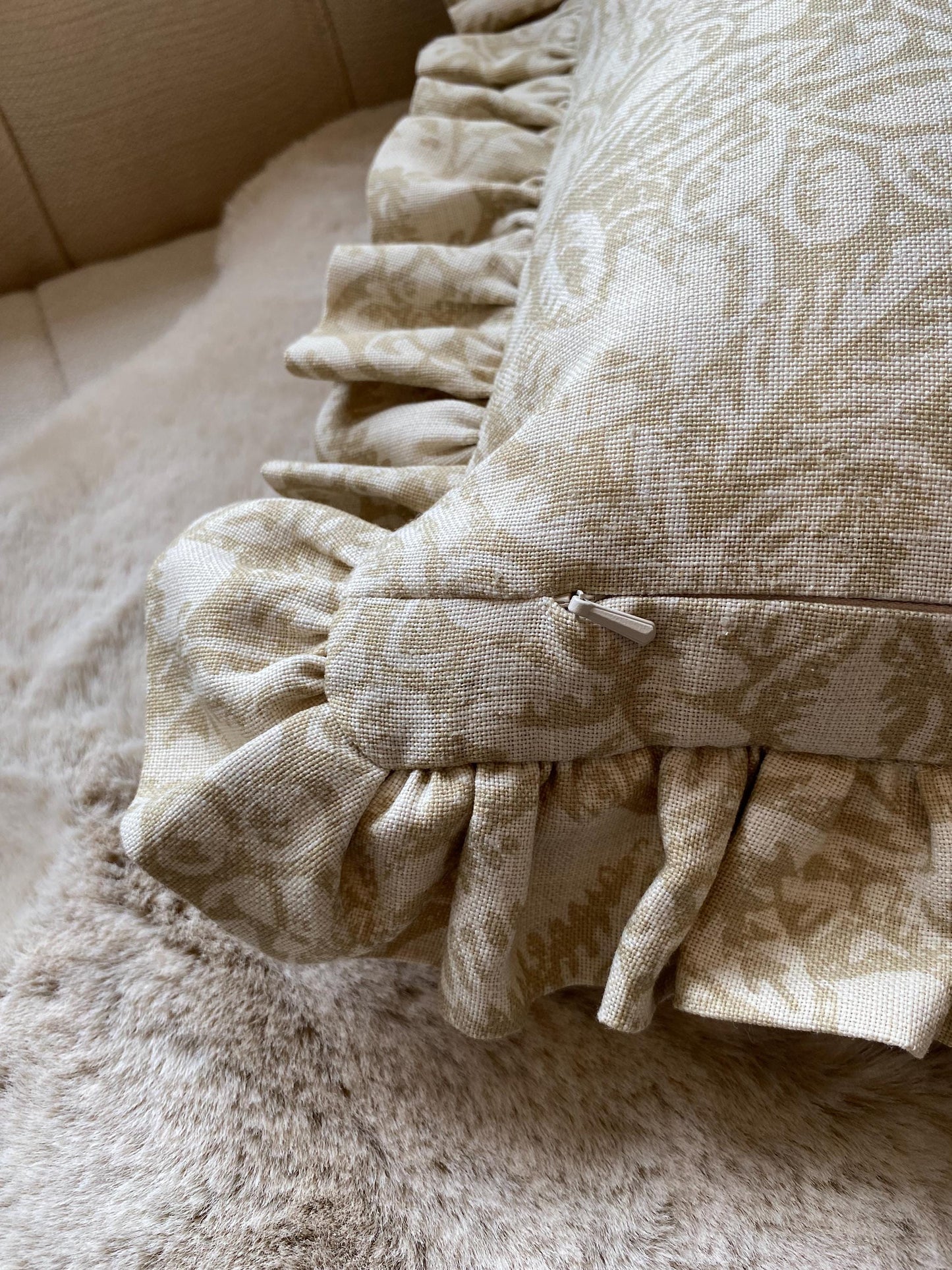 ELANA - Flowered linen handmade cushion cover with frill.