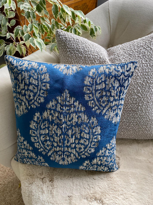 LUCCA - Handmade cushion cover in blue, indigo chenille fabric.
