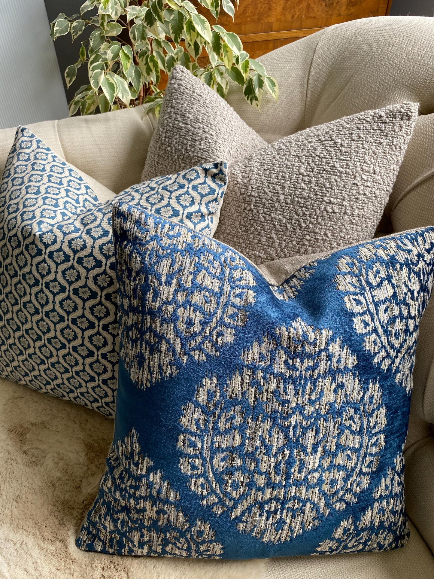 LUCCA - Handmade cushion cover in blue, indigo chenille fabric.