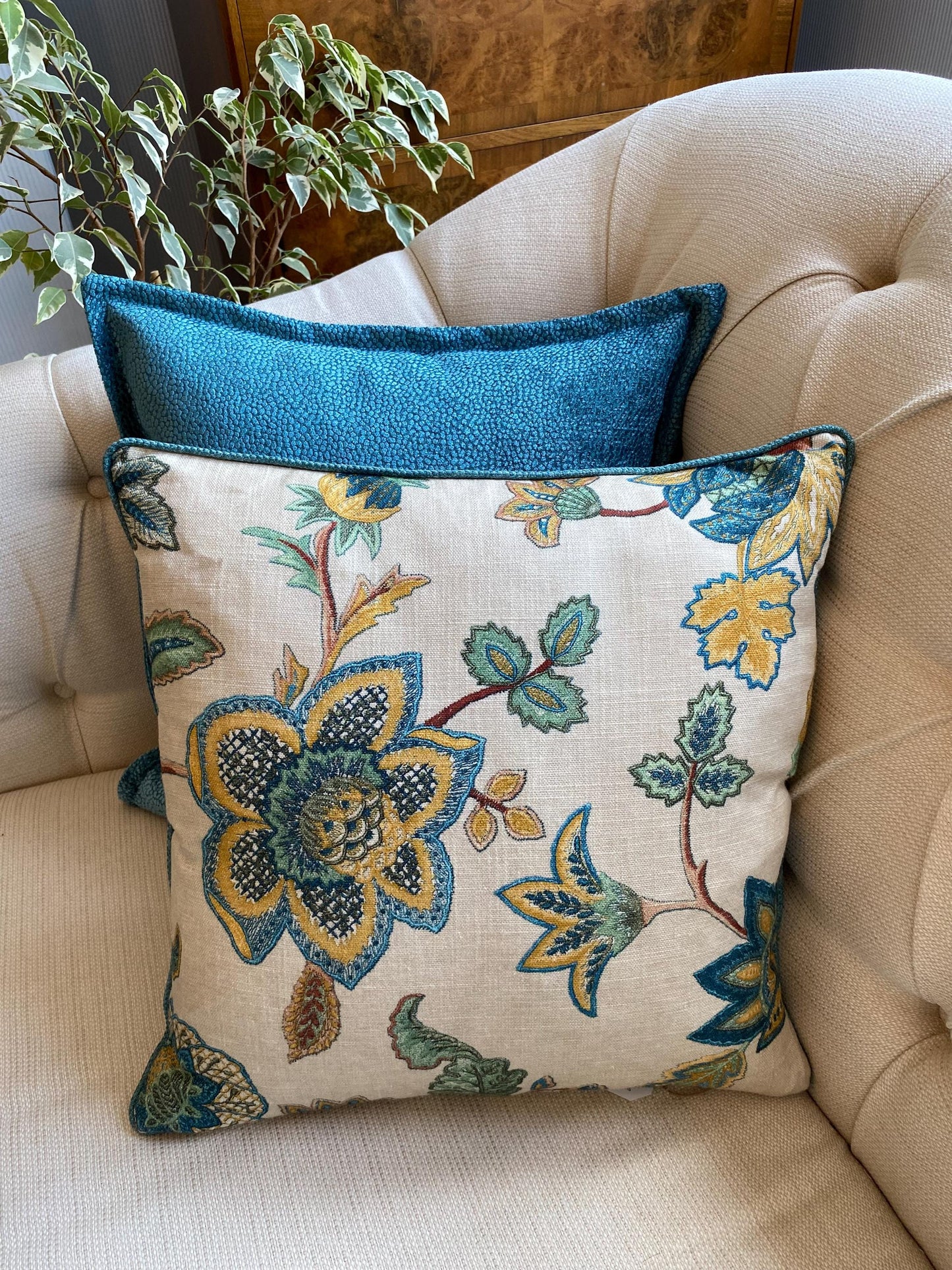 BELIZE - Handmade floral pattern cushion cover with contrasting piping.