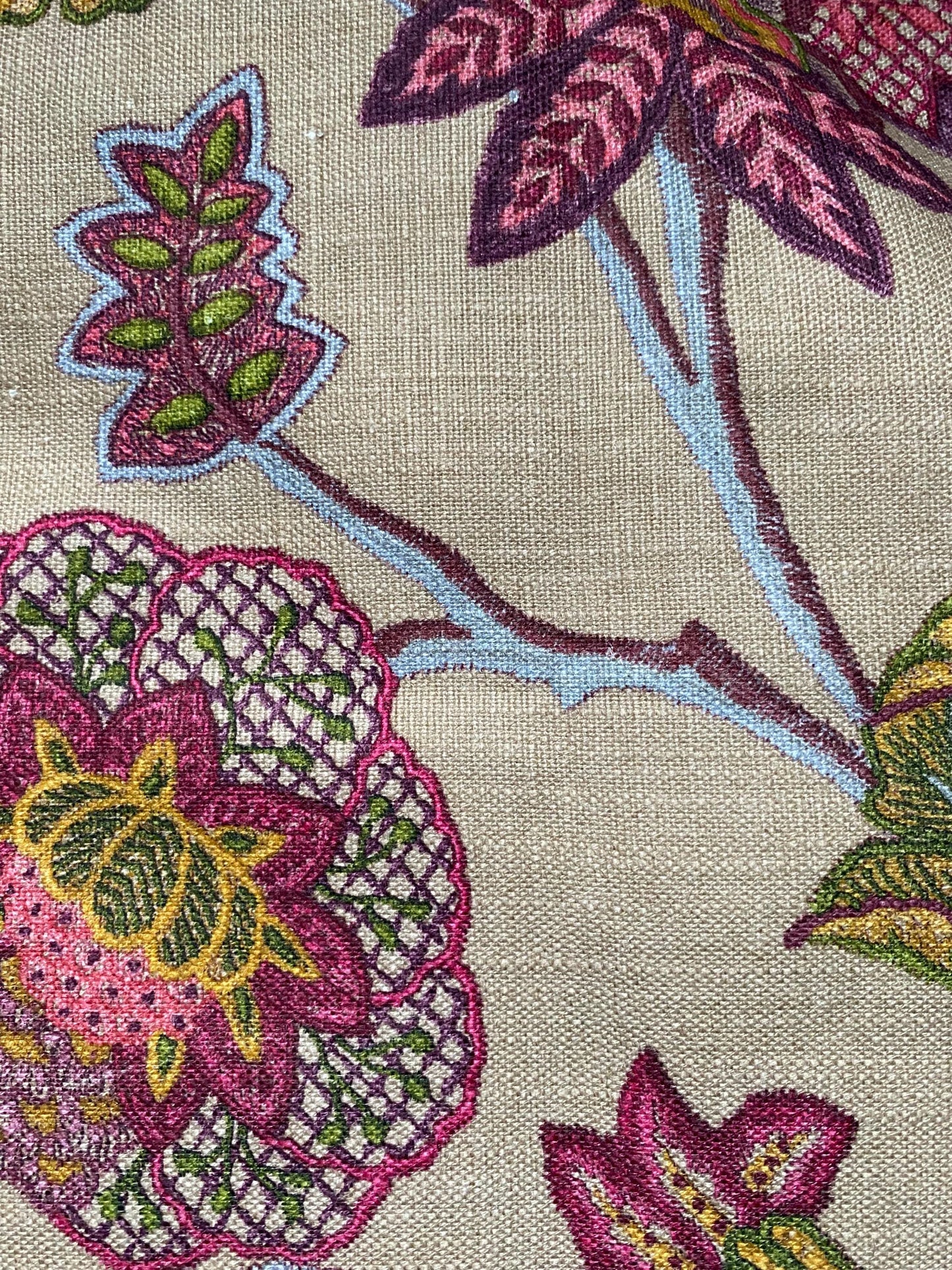 BELIZE - Handmade floral pattern cushion cover with contrasting piping.