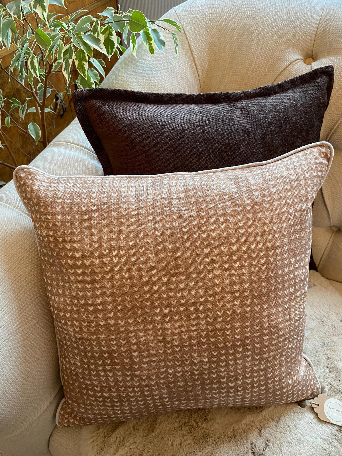 ILIV Glendale chenille fabric cushion cover - chocolate brown/cherry red/pistachio | VITTO